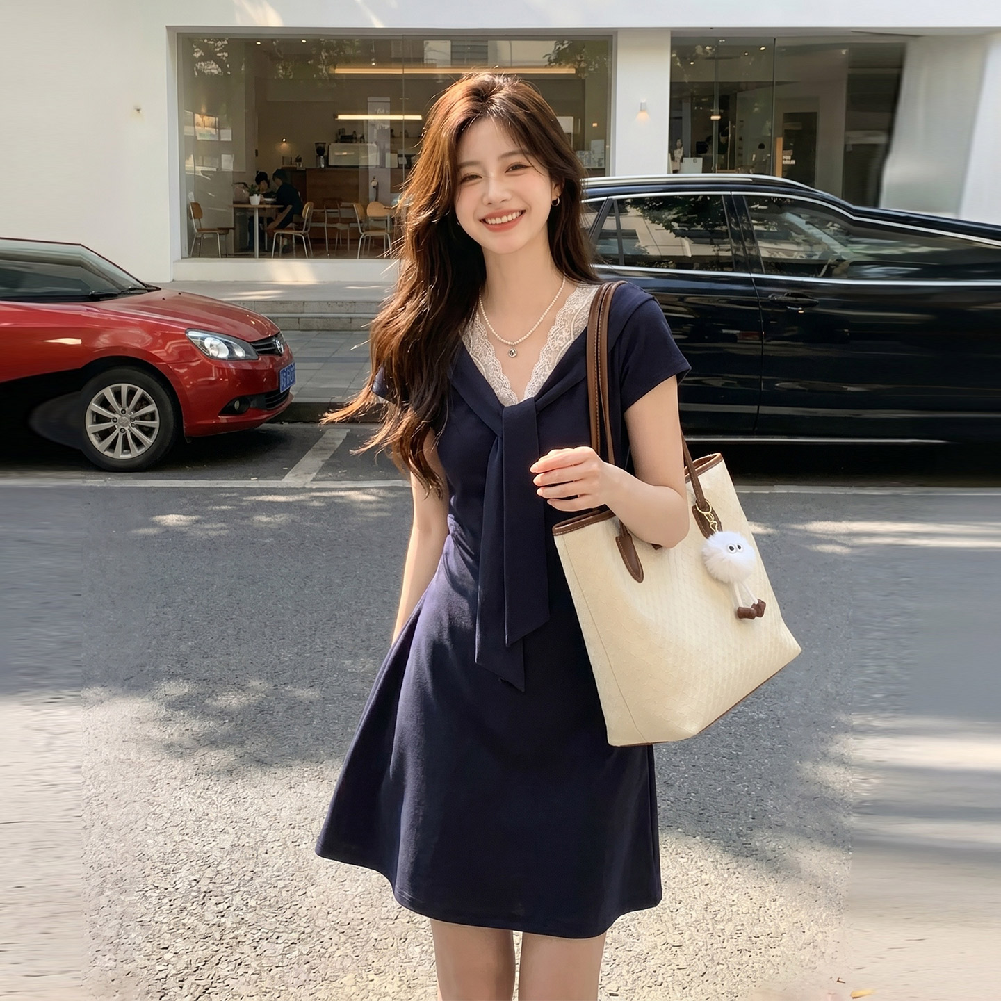 藏青色高级感气质修身显瘦连衣裙女2026夏新款蕾丝花边露肩A字裙