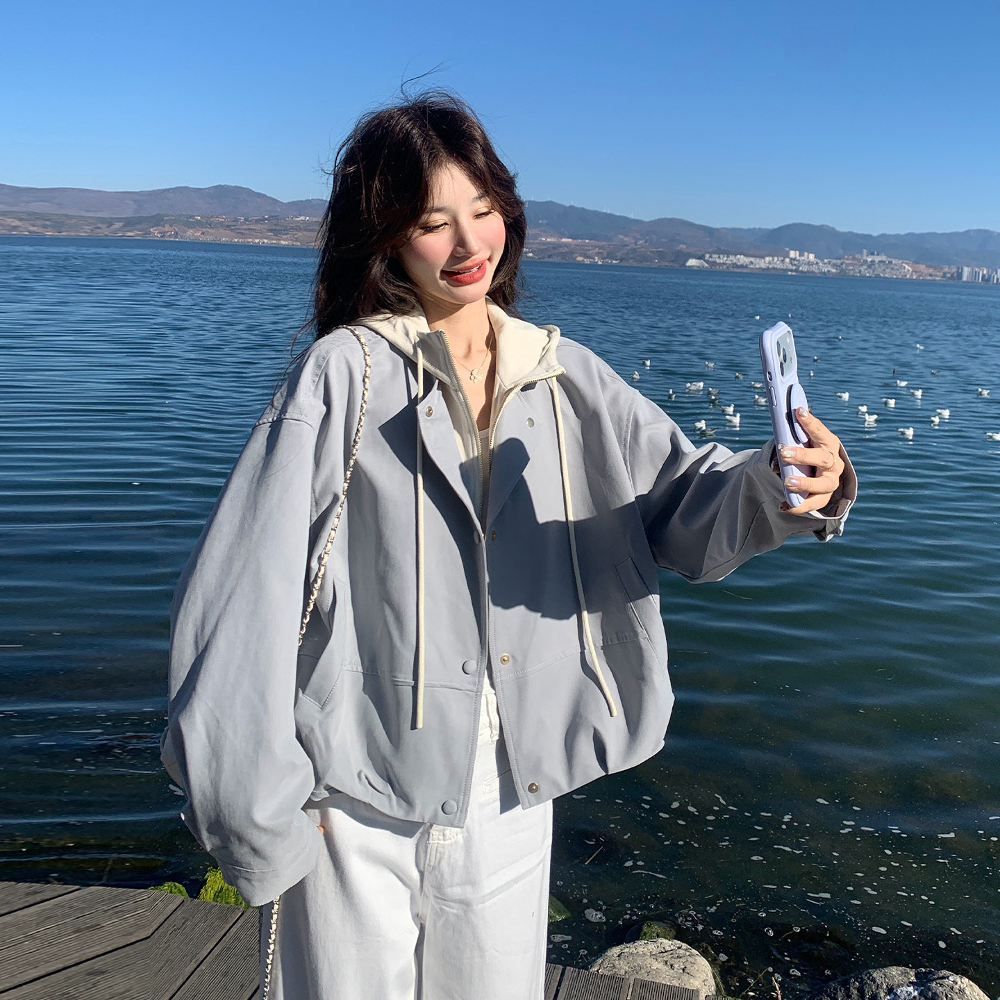 秋季连帽抽绳假两件通勤短外套