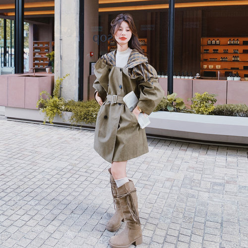 英伦复古连帽中长双排扣风衣女