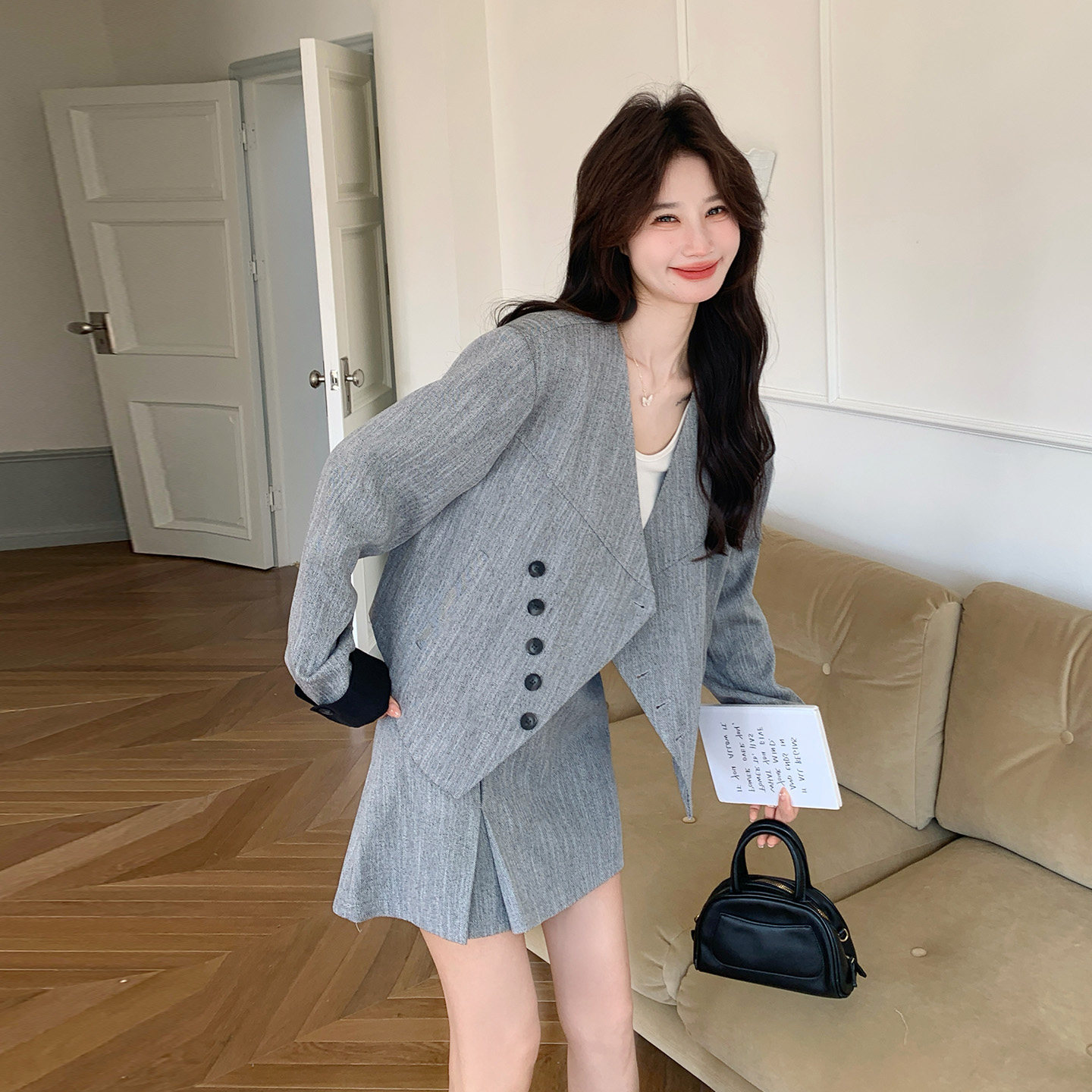 小个子韩系老钱风套装女2026初春新款撞色拼接V领西装短裙两件套