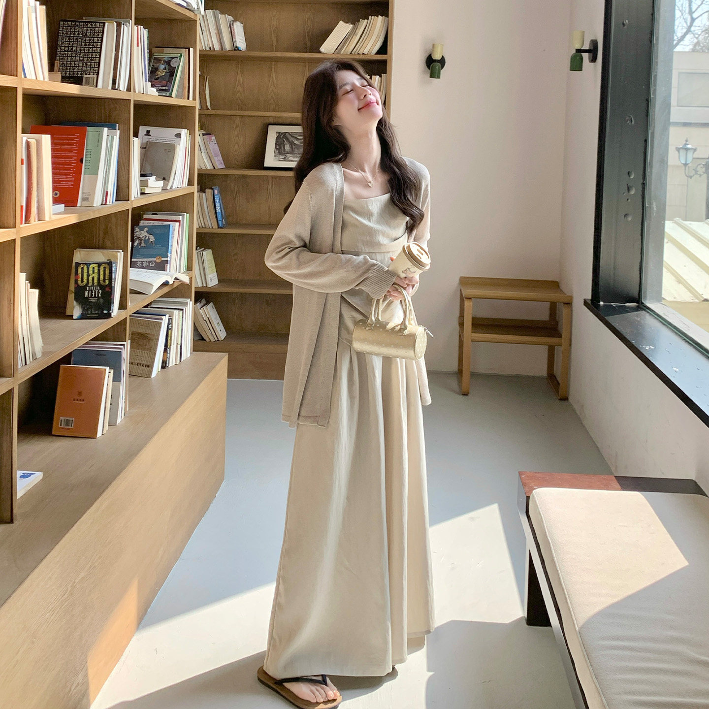 法式简约慵懒风三件套女2026早春新款休闲休闲开衫吊带阔腿裤套装