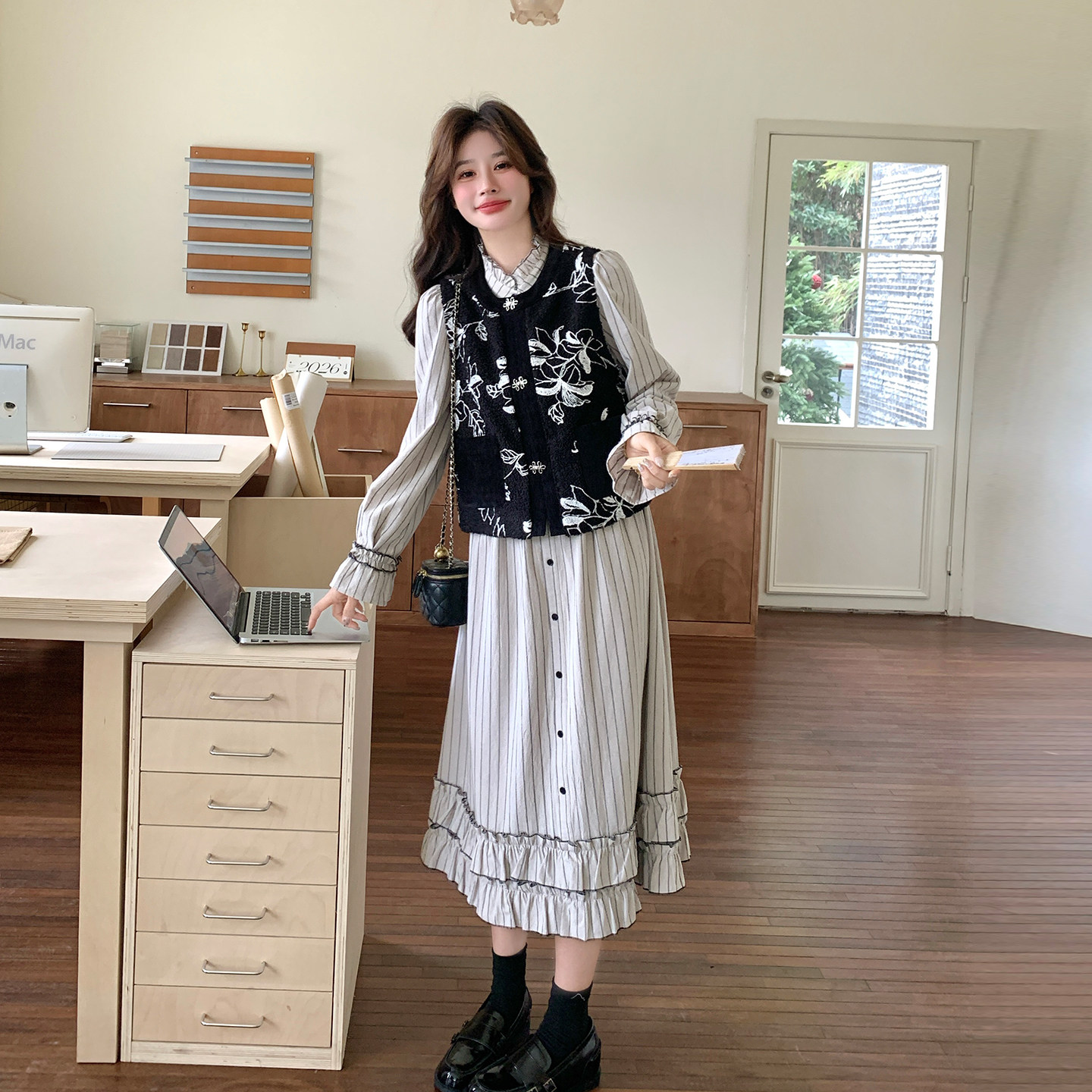 复古印花马甲条纹连衣裙套装女2026春法式文艺风减龄衬衫裙两件套