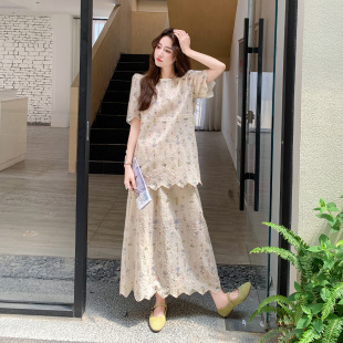米色法式田园风印花套装女2026夏季新款刺绣花边上衣半身裙两件套