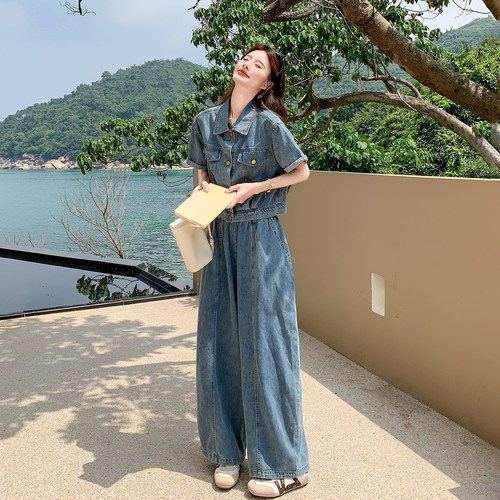 港风复古减龄休闲风牛仔套装女2026新款短袖上衣阔腿裤两件套夏日