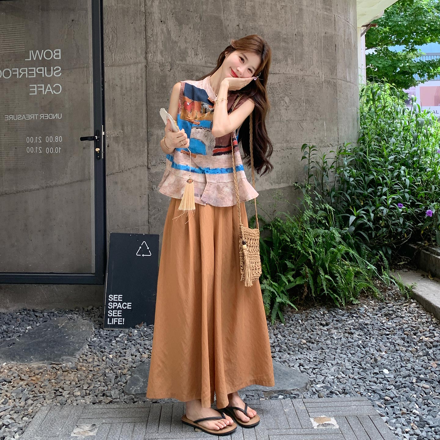 时尚洋气时髦新中式套装女2026夏新款撞色印花盘扣背心裙裤两件套