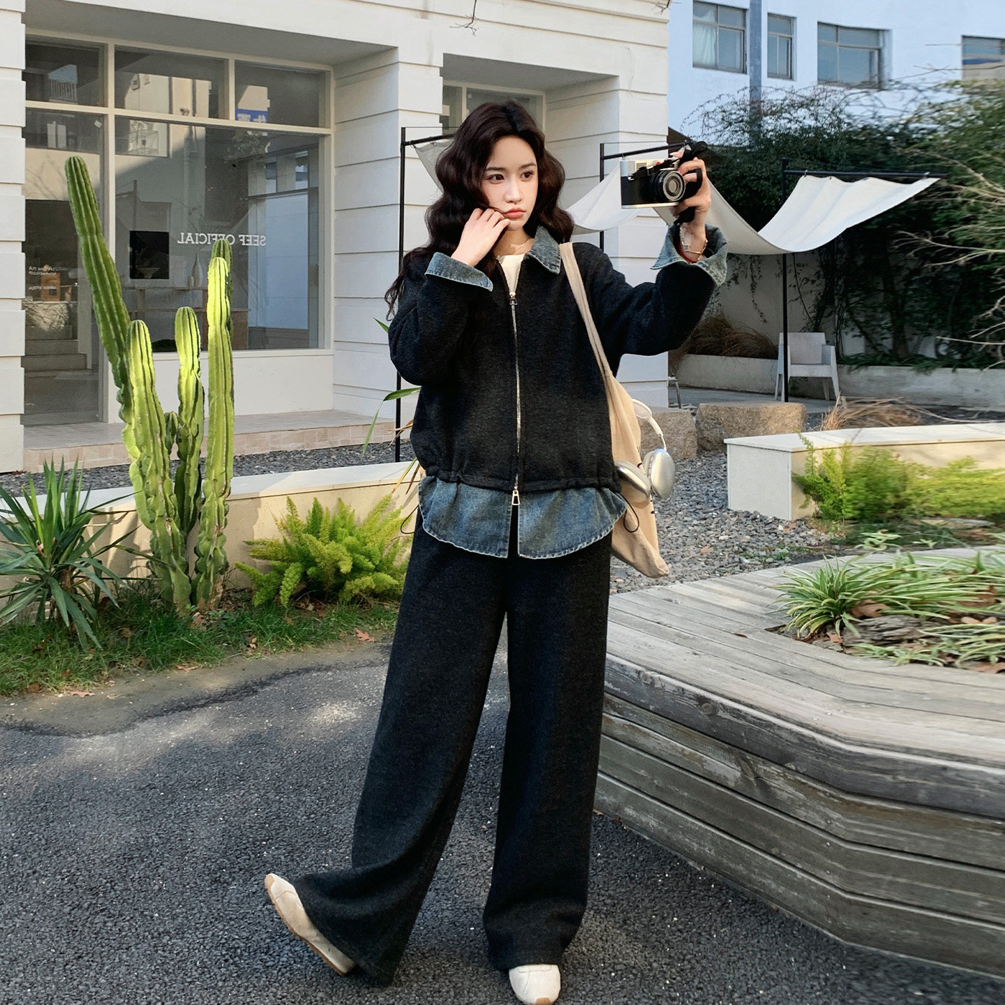 黑色独特牛仔拼接卫衣套装女2026春季新款假两件上衣阔腿裤两件套