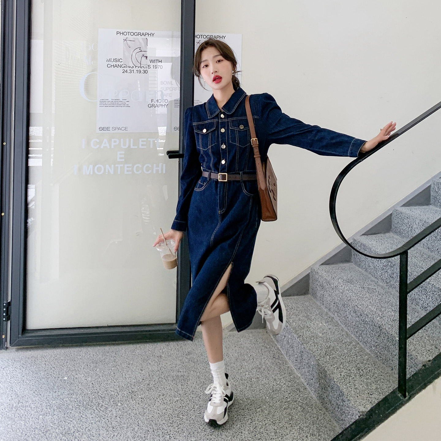 深蓝色小个子炸街显瘦连衣裙女2026秋季新款韩版休闲复古风牛仔裙
