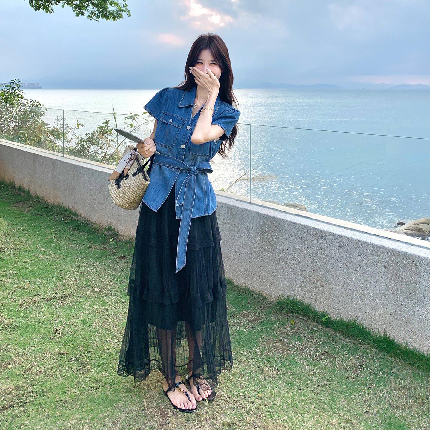 韩版甜辣休闲风夏日套装女2026新款收腰牛仔上衣网纱半身裙两件套