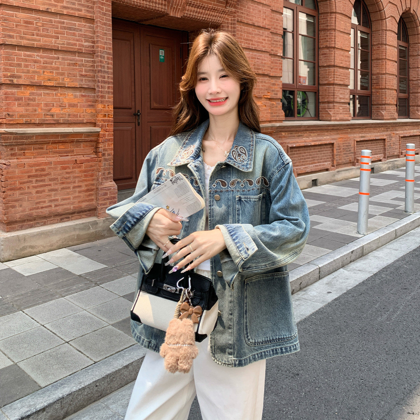 美式复古刺绣牛仔短外套女减龄