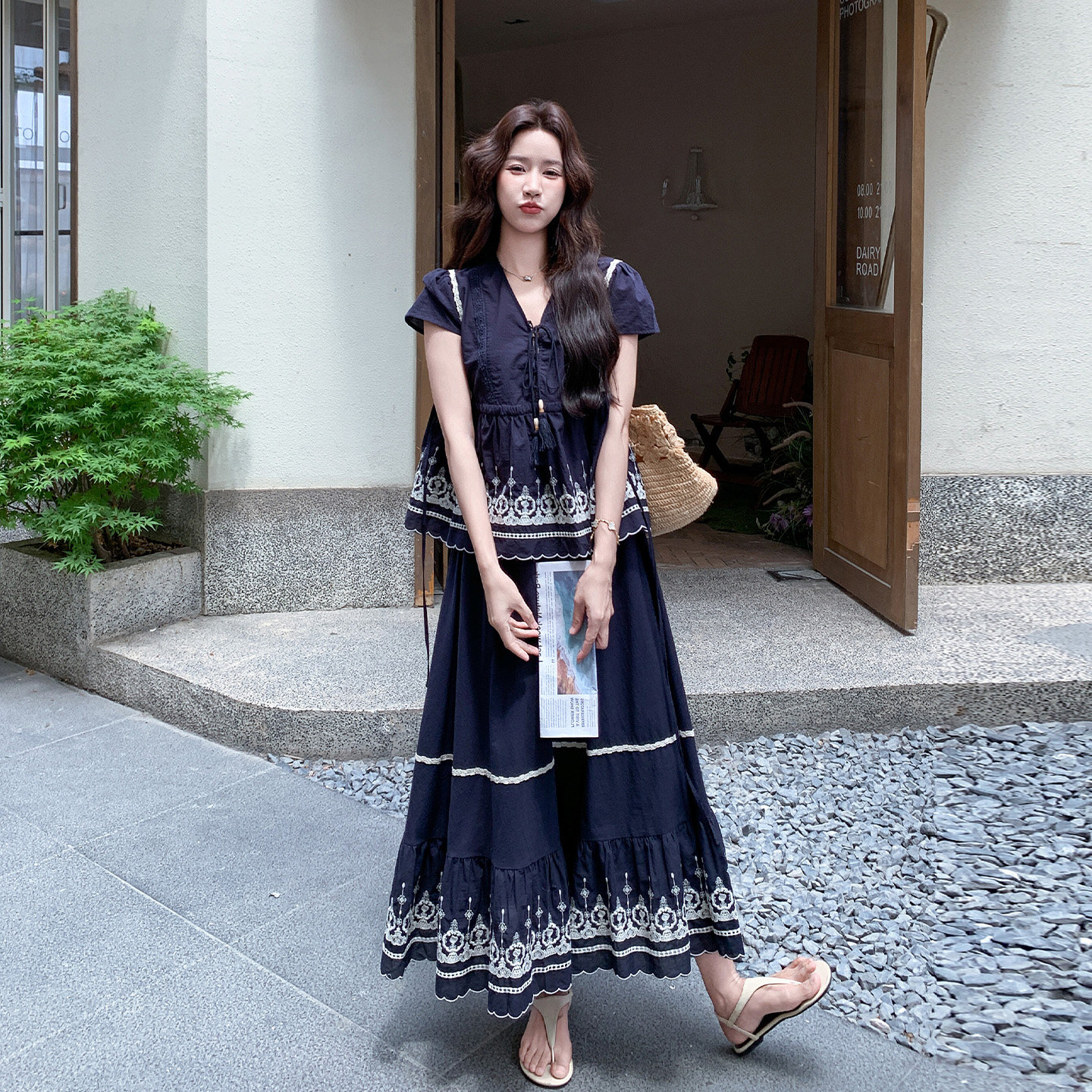 藏青色刺绣娃娃衫半身裙套装女
