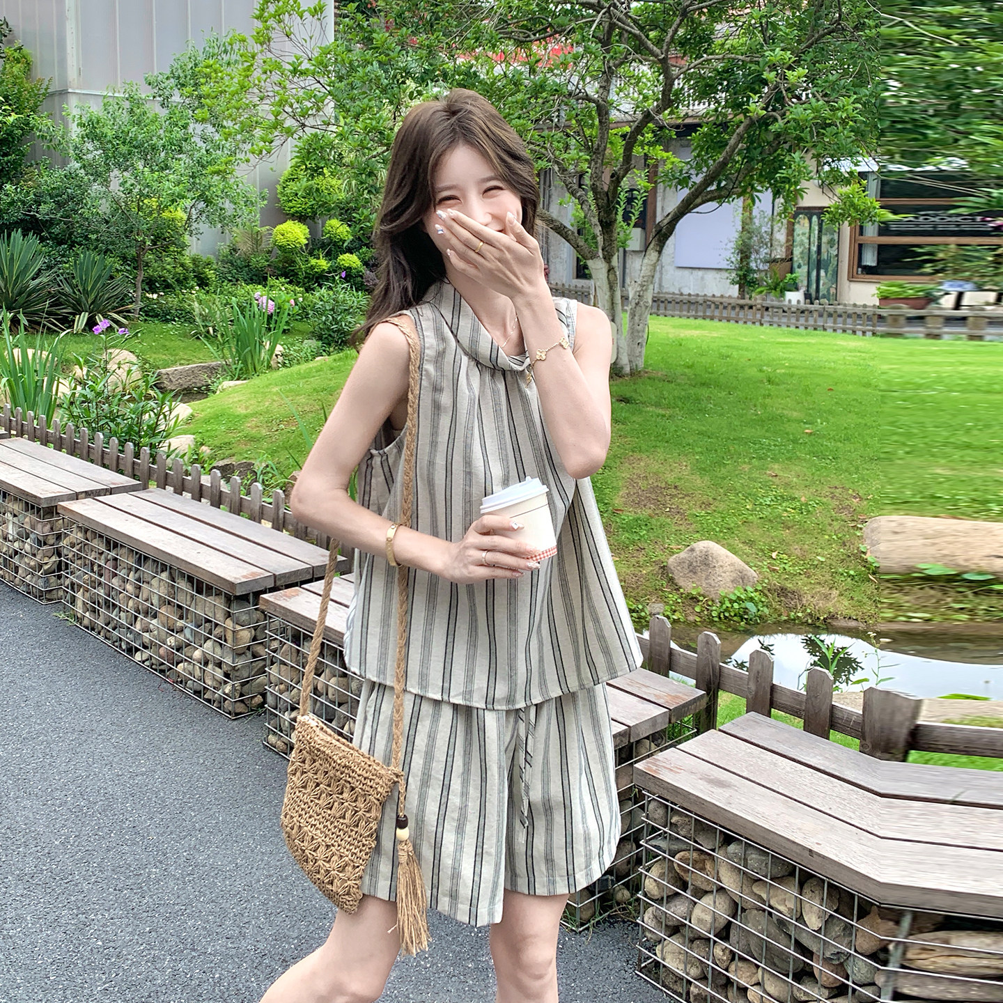 夏季慵懒风竖条纹背心短裤套装女