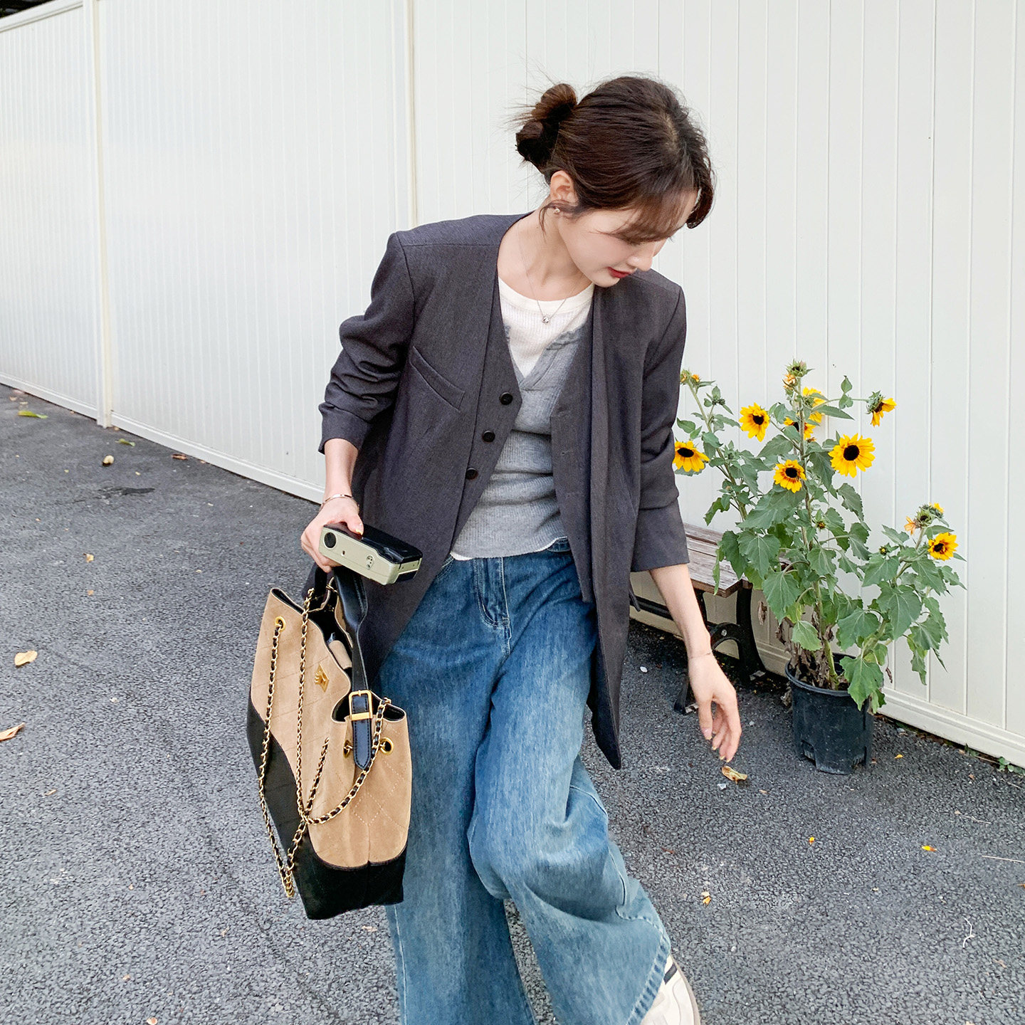 深灰色早春轻熟高级感西装外套2026新款韩系大女主穿搭假两件西服