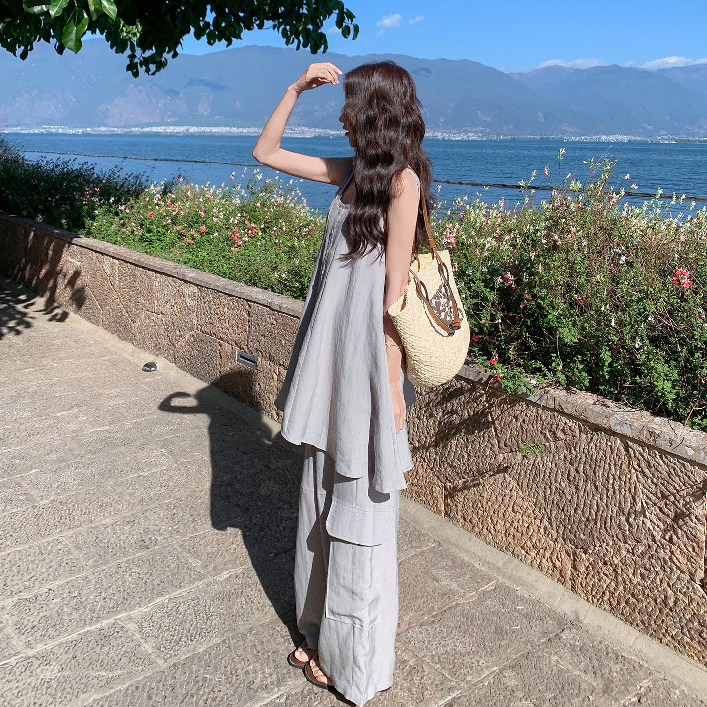 法式复古文艺风旅游套装女2026新款度假风无袖上衣阔腿裤两件套夏
