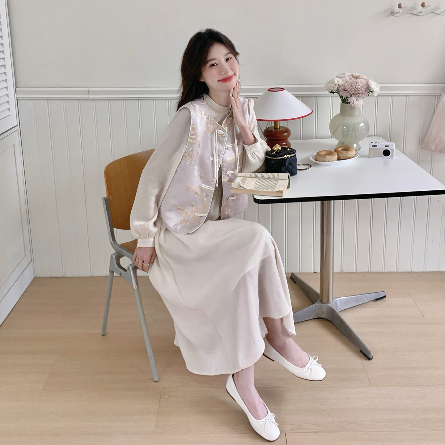 紫色绝美氛围感连衣裙套装女2026春新款新中式提花盘扣马甲两件套