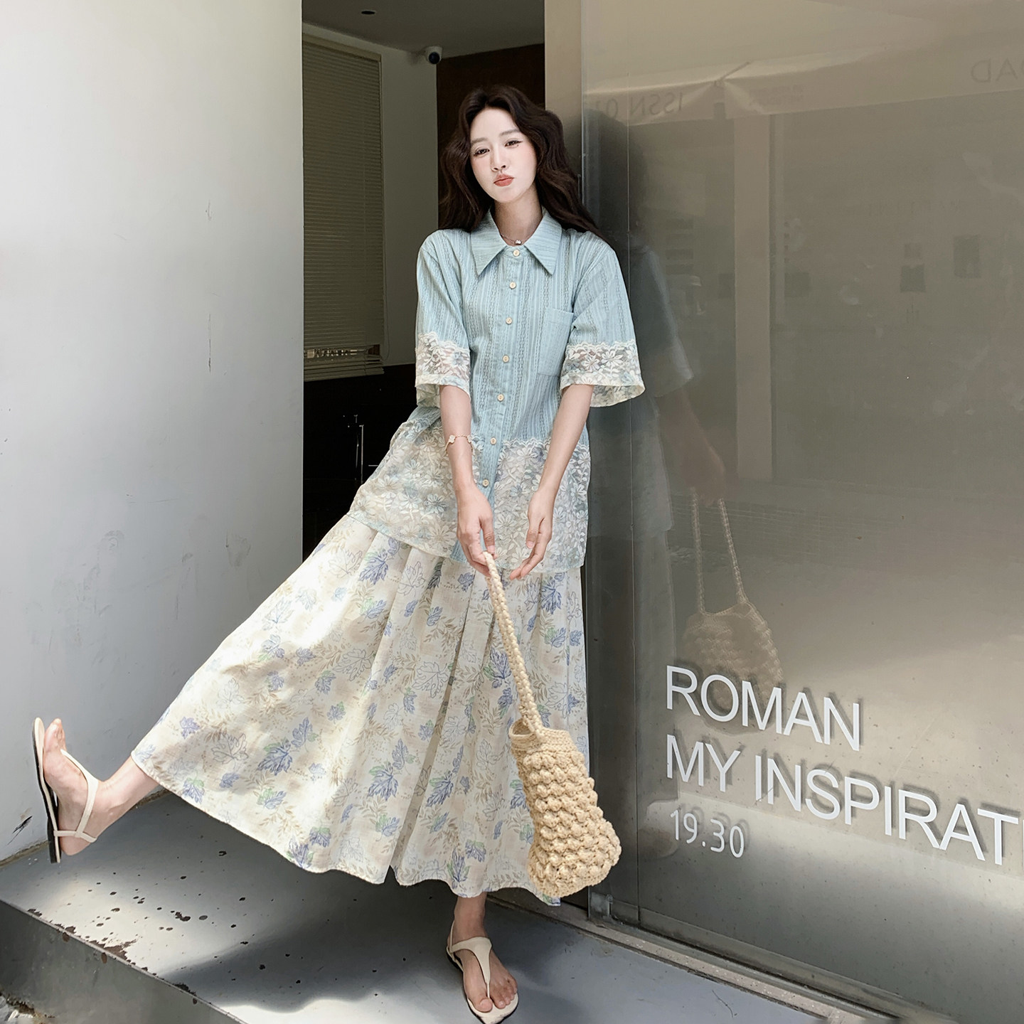 休闲甜美ins风穿搭女2026新款夏日蕾丝拼接衬衫碎花半身裙两件套