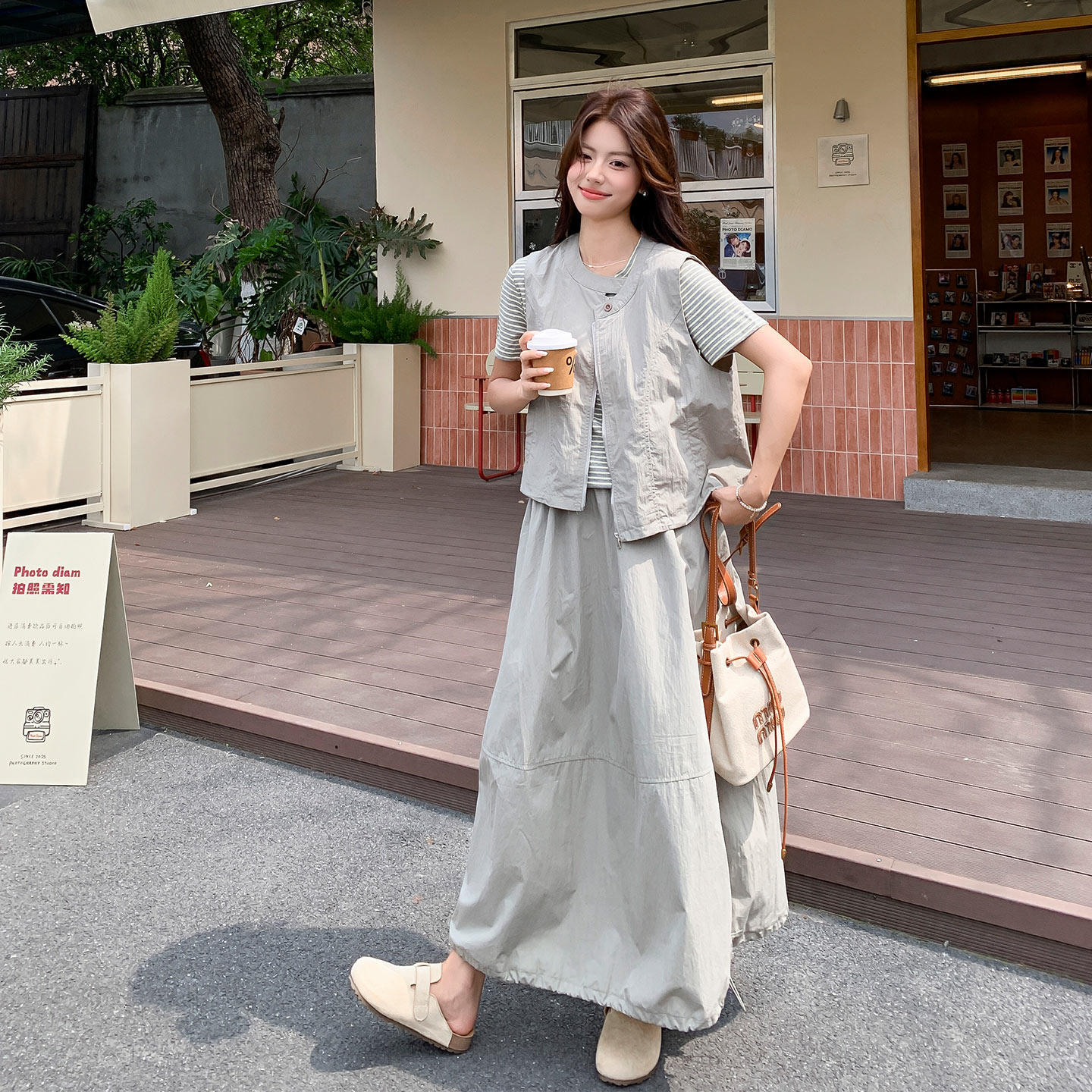 韩式盐系休闲风马甲套装女2026初夏新款条纹短袖上衣半身裙三件套