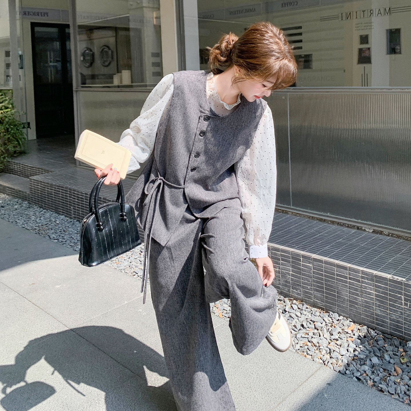 灰色韩系减龄马甲阔腿三件套女