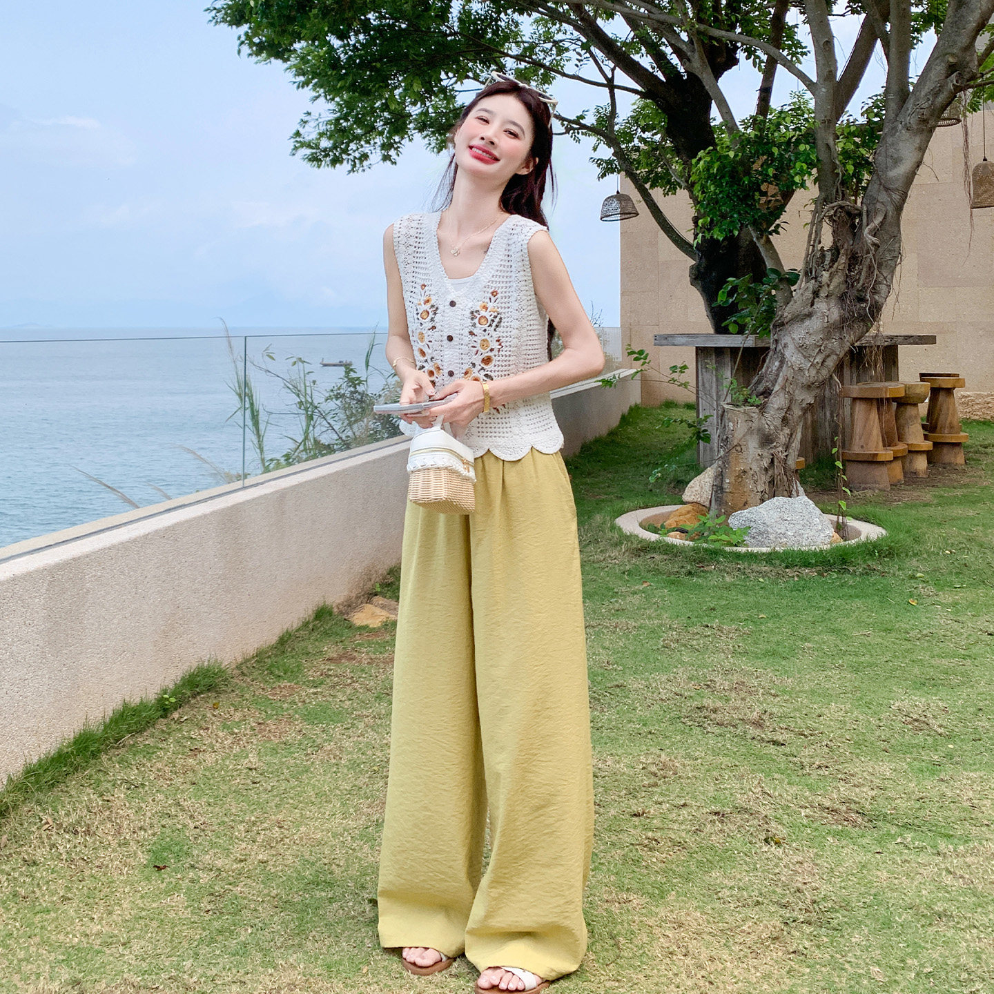 法式浪漫度假风旅游套装女2026新款针织刺绣马甲阔腿裤两件套夏日
