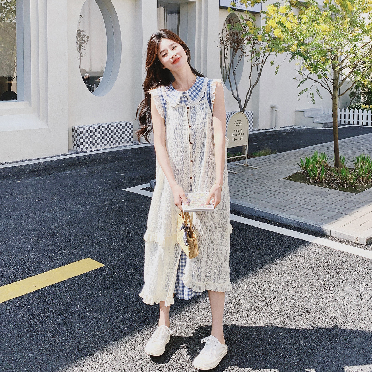 软妹风蕾丝吊带连衣裙套装女2026初夏新款娃娃领格纹背心裙两件套