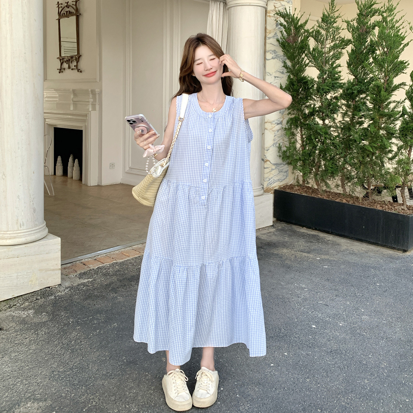 蓝色俏皮减龄少女感无袖连衣裙夏日韩版甜美文艺风格纹背心裙2026