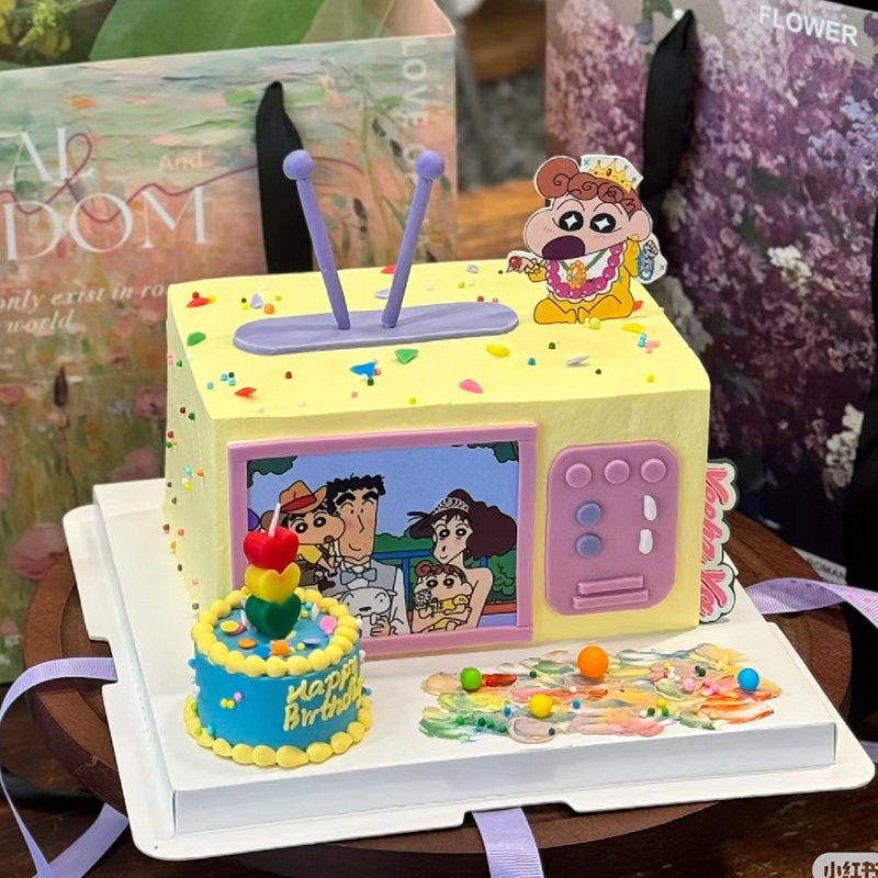 小新TV电视机生日蛋糕装饰