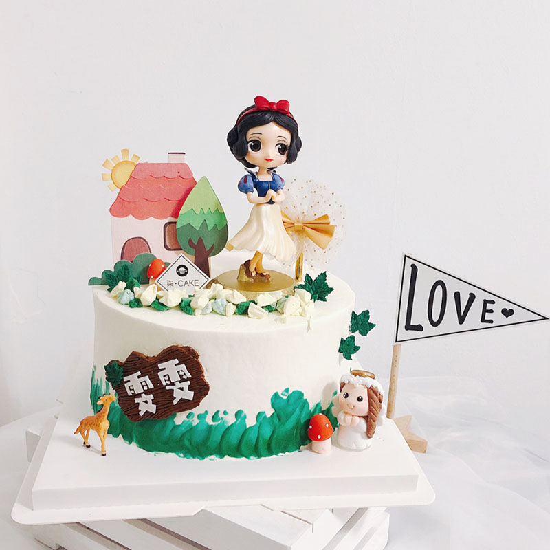 女孩公主动漫城堡景观生日蛋糕