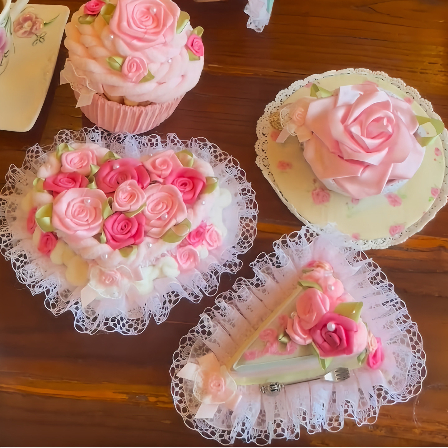 玫瑰花朵小仙女生日蛋糕装饰