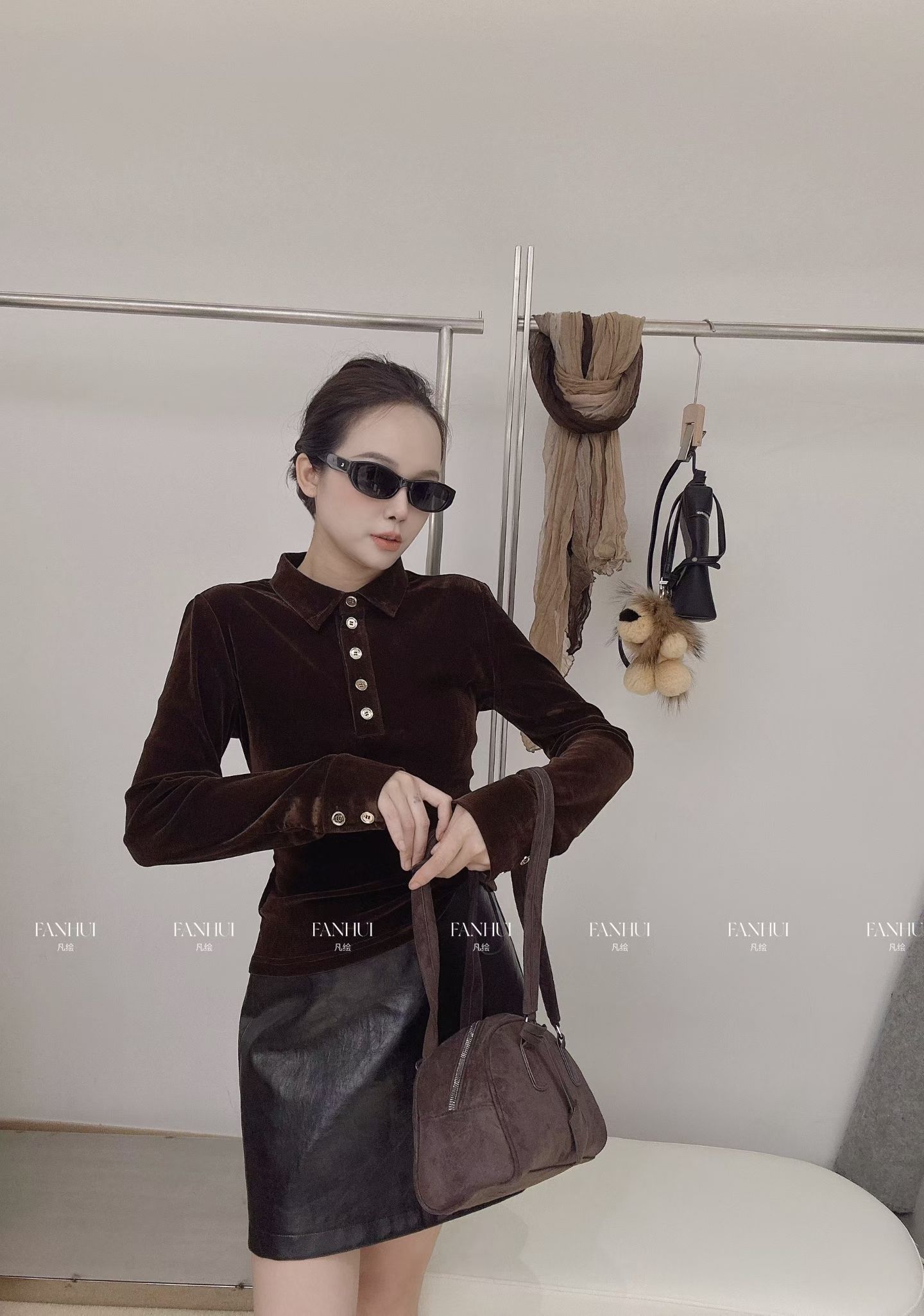 轻奢2026秋季新款女装黑色棕色蕾丝衫丝绒长袖宽松型蕾丝衫上衣女