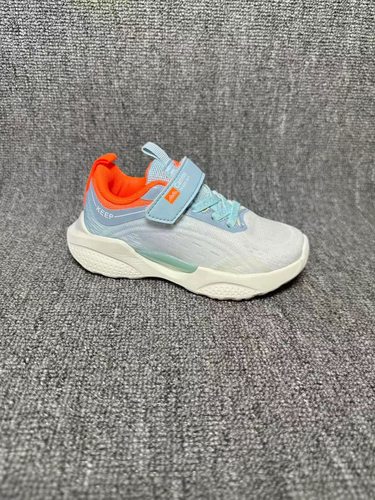 品牌撤柜正品超轻新款减震防滑耐磨运动跑步鞋