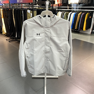 安德玛女士新款防风衣登山冲锋上衣连帽休闲旅行运动外套23600402