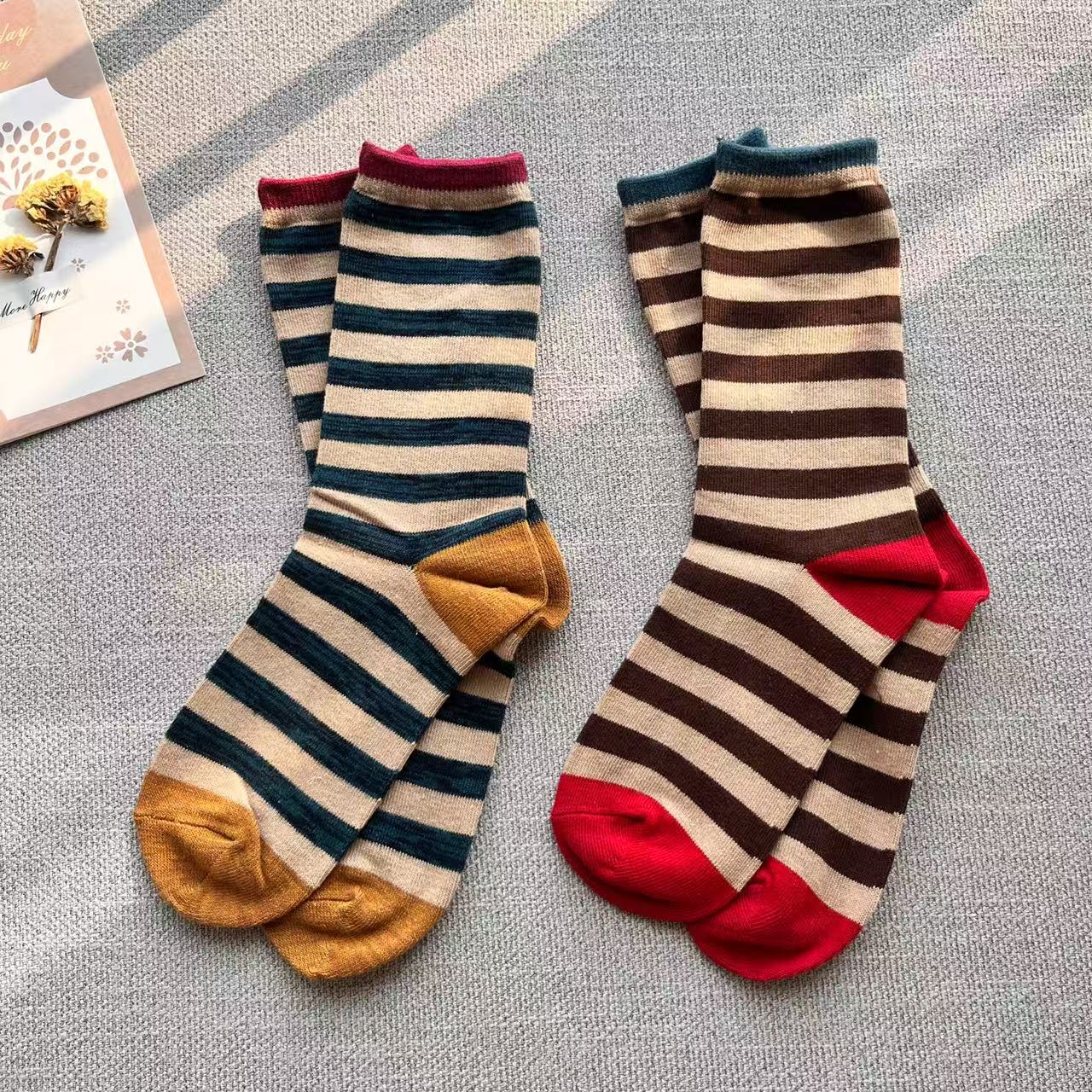 2025新款高颜值复古条纹羊毛袜女中筒袜ins潮袜潮百搭保暖厚袜