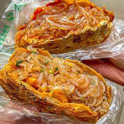 四川南充锅盔夹凉粉蓬安县特产香酥热脆麻辣冷软记忆中的味道