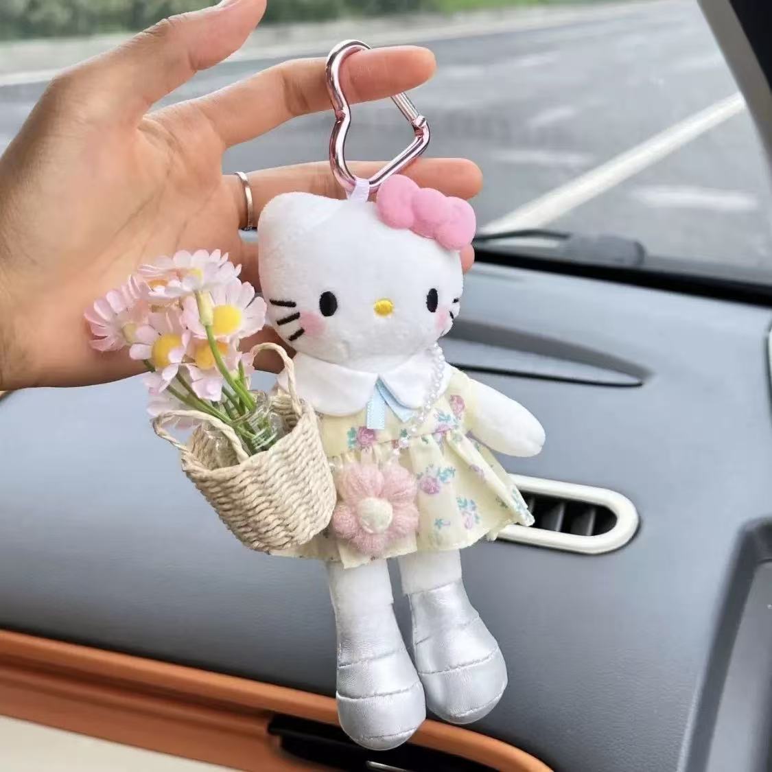 包包珠链小香风套装黑皮长腿kt钥匙扣包挂件汽车装饰女生玩偶