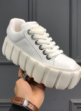 2026春季新款时尚百搭舒适透气休闲鞋男士厚底增高拼色潮流运动鞋