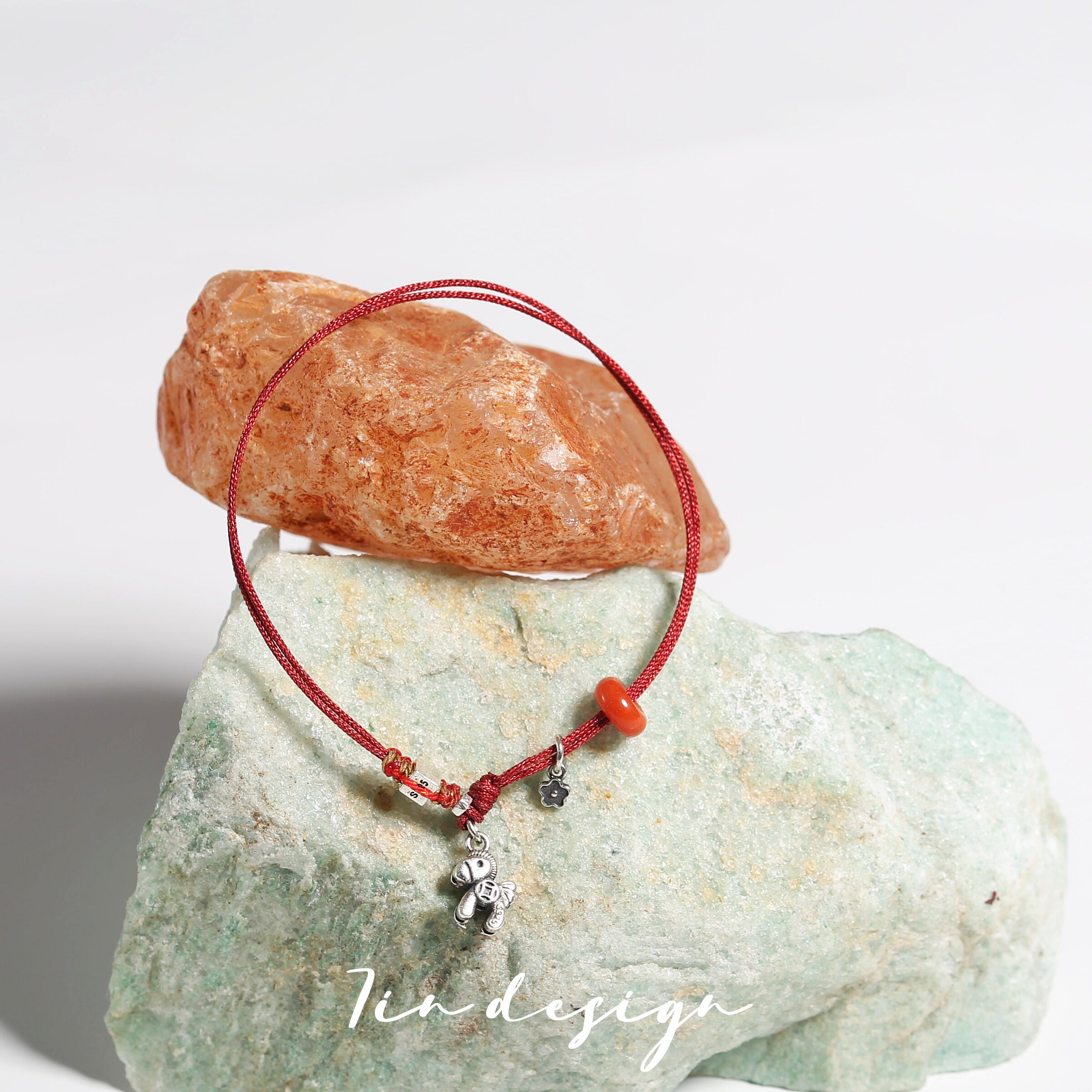 7in【赤马】原创小众设计蜜蜡s925银本命年小马手作编织红绳手链