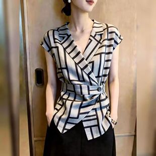 2026年别致很仙的法式绝美上衣夏季新款重要场合高端独特漂亮女装