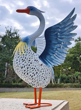 太阳能户外氛围带灯蓝翅天鹅工艺品铁艺园区公园装饰造景