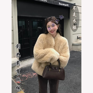 裁缝板F248羊羔毛短款冬新款皮毛一体羊剪绒大衣皮草外套女缝纫图