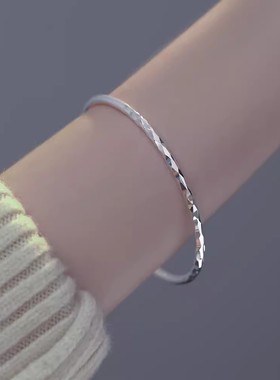 银切面素手镯女轻奢ins小众设计精致古法级感饰品可调节时尚气质