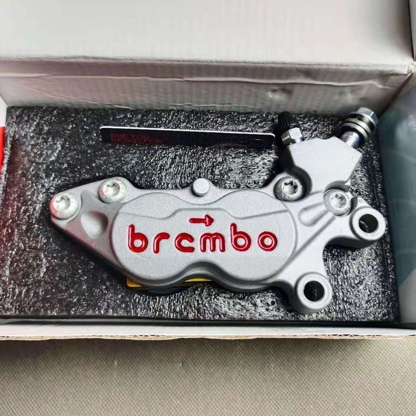 国产布雷博大鲍鱼国旗版卡钳电动车刹车小猴子骠骑小龟小牛通用