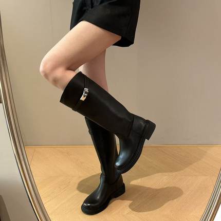 H55女鞋继承者2025冬季新款大腿围显瘦长靴皮带扣马靴百搭骑士靴