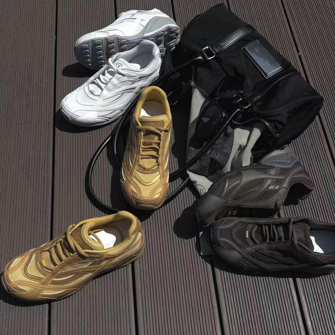 H55女鞋圣马丁街区2026春季新款精英休闲运动风竞速时尚徒步鞋