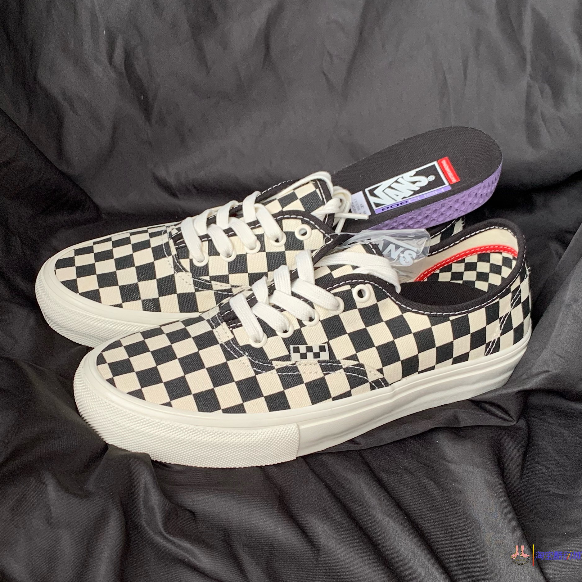 vans范斯低帮黑白格滑板鞋