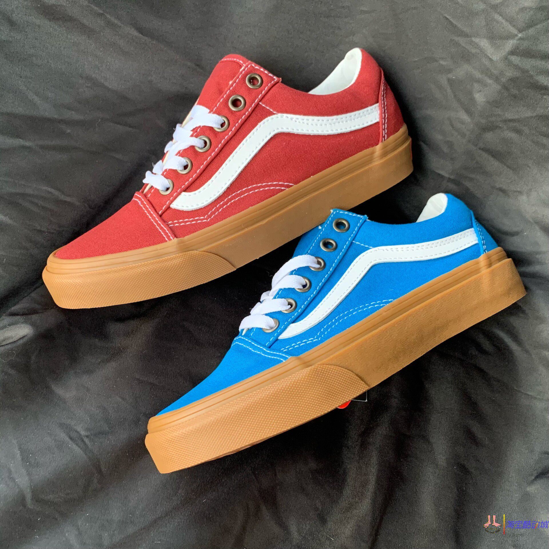 vans范斯生胶帆布鞋红色蓝色