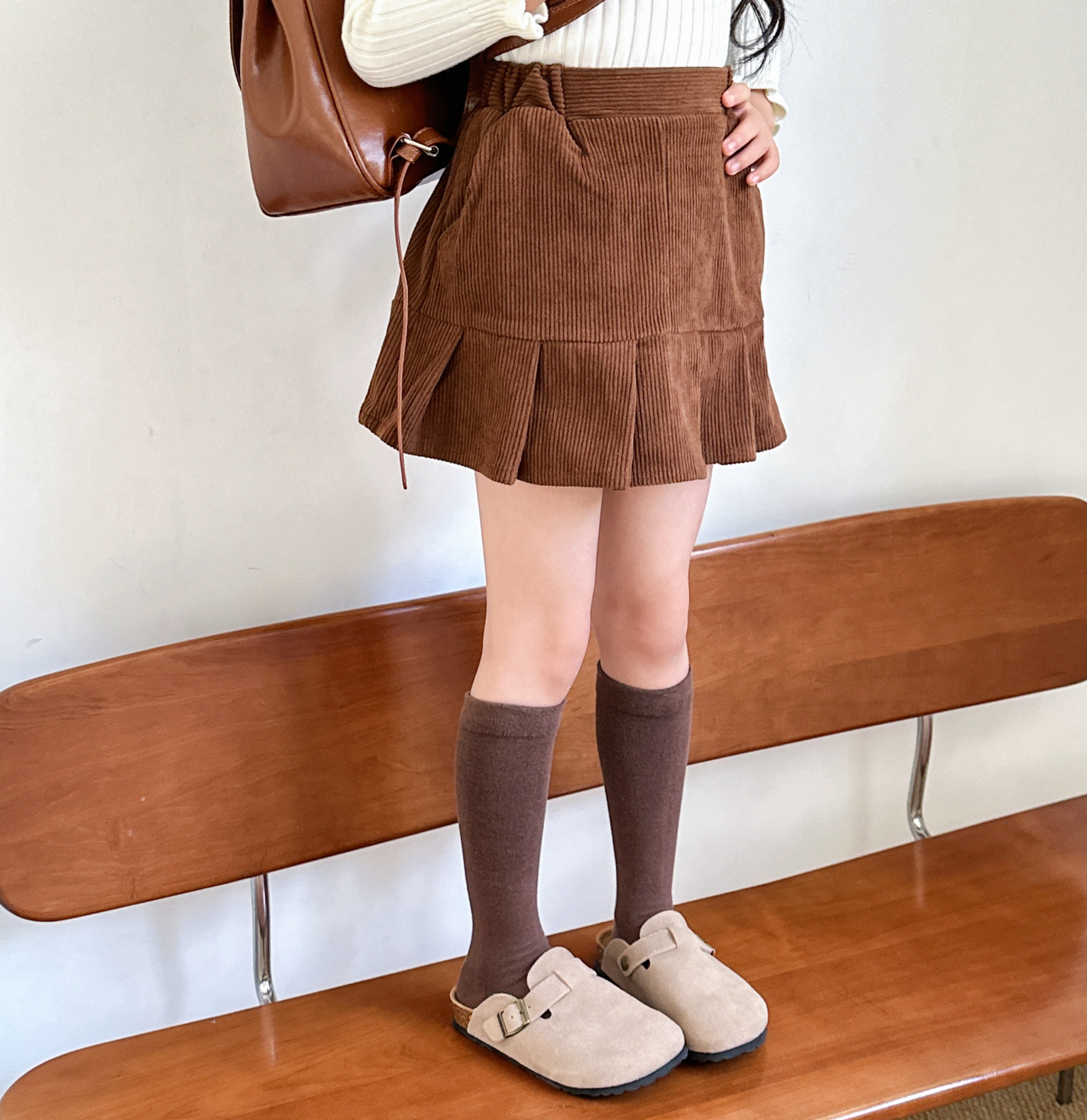 梨几 2024秋冬新款女童洋气时髦百褶裙休闲韩版百搭A字裙子半身裙