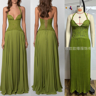 2026春性感挂脖露背绑带蕾丝拼接草绿百褶大摆宴会连衣长裙Dress