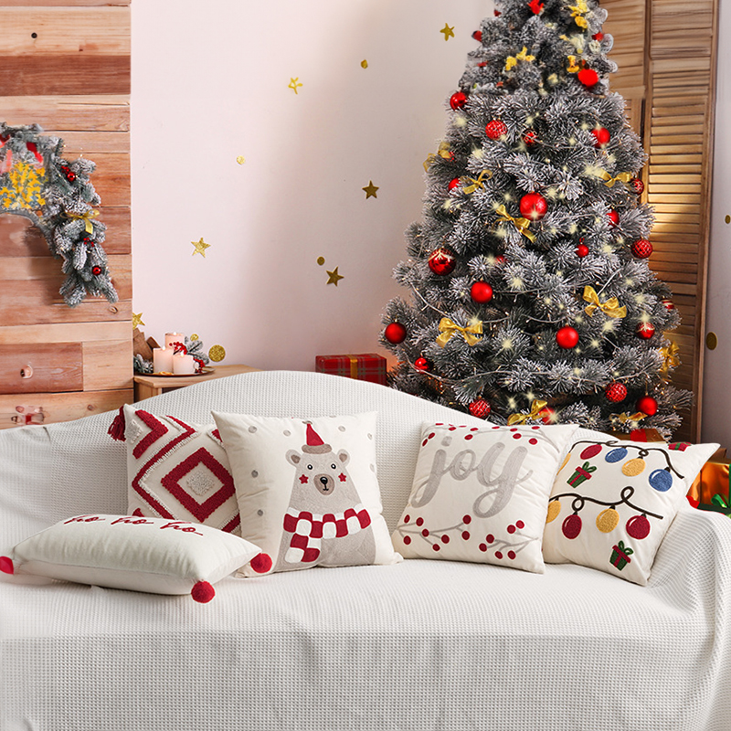 圣诞节抱枕靠垫红色小熊灯笼沙发