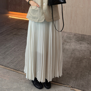 新款 CHU楚妞 半身裙2026春夏季 百褶白色长款 女显瘦百搭裙子 冷月