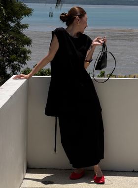 CHU楚妞[闲漫]斜裁极简背心花苞半裙套装两件套CD2621