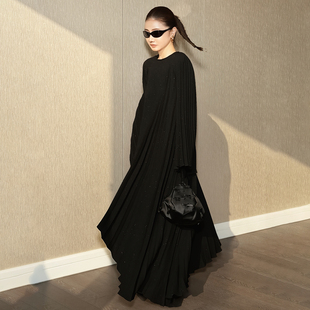 新款 CHU楚妞 连衣裙2026春季 满天星细闪百褶长款 女小黑裙子 隐褶